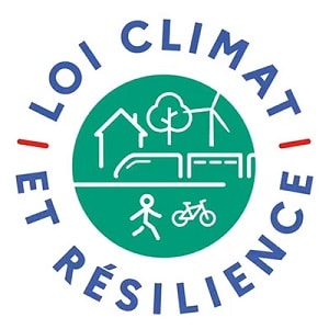 Loi Climat et Résilience : éradication des passoires thermiques et végétalisation des toitures…