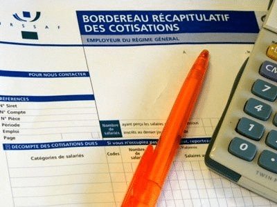 Question… pratique : un salarié est-il en droit de vérifier auprès de l’URSSAF s’il est correctement déclaré par son employeur ?